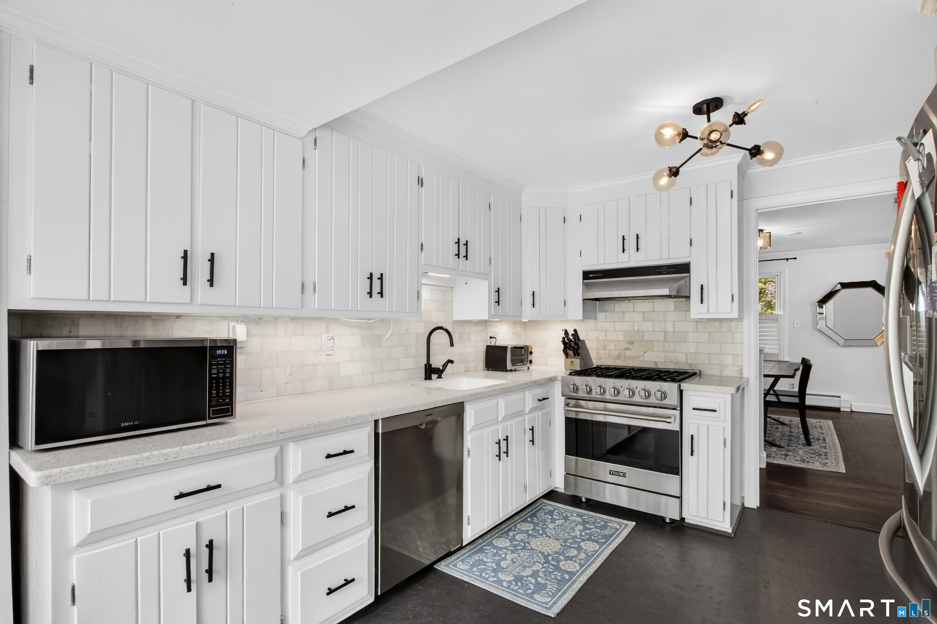 86 Benson Place Fairfield CT 06824