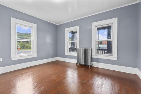 1105 North Main Street Waterbury CT 06704