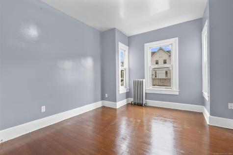 1105 North Main Street Waterbury CT 06704
