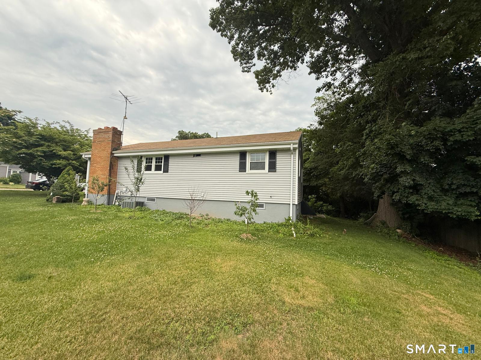 82 Crown Street Trumbull CT 06611