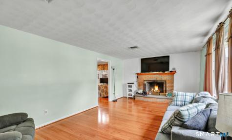 82 Crown Street Trumbull CT 06611