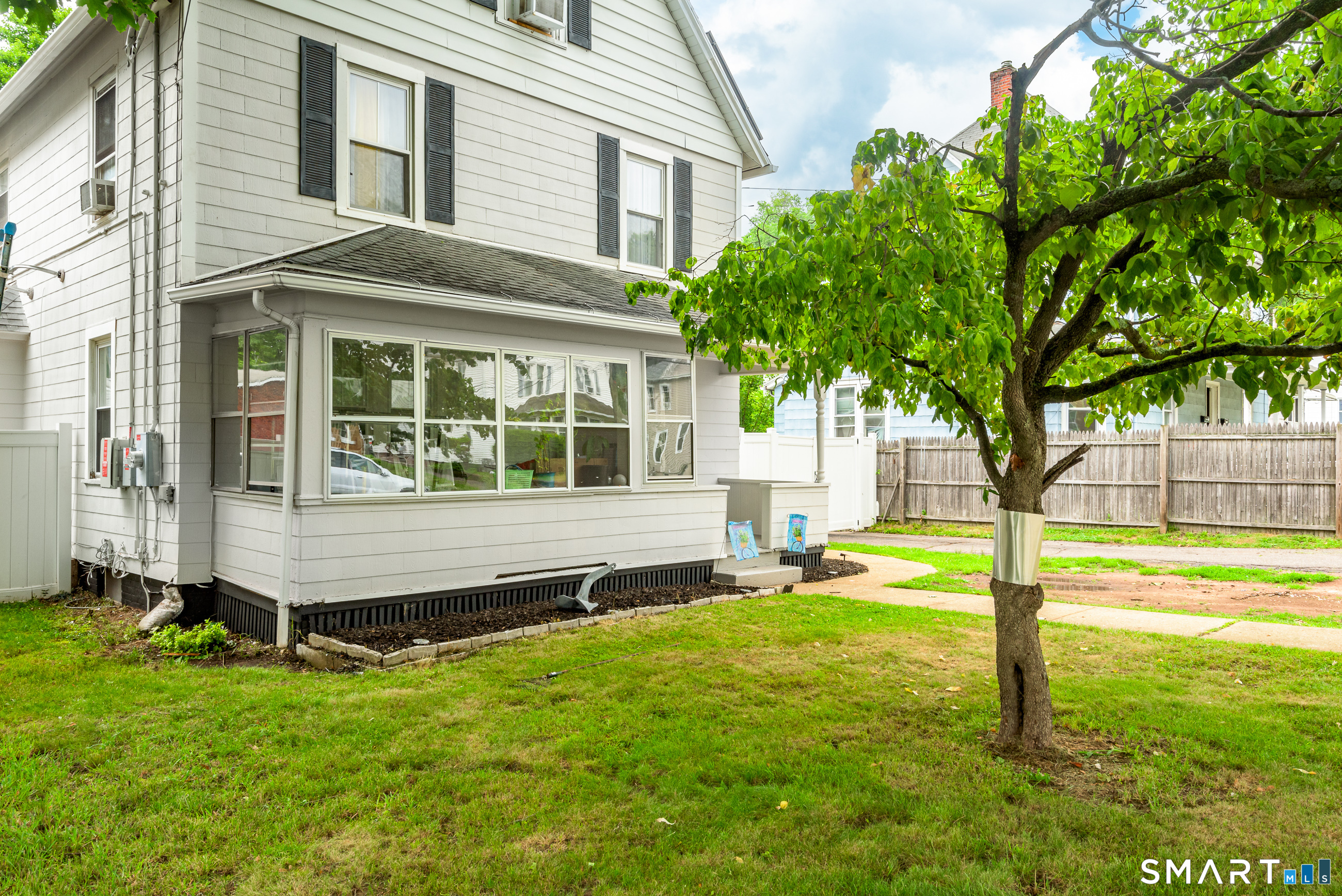 165 Oak Street Manchester CT 06040