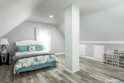 165 Oak Street Manchester CT 06040