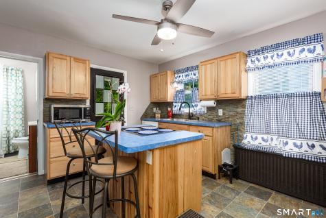 165 Oak Street Manchester CT 06040
