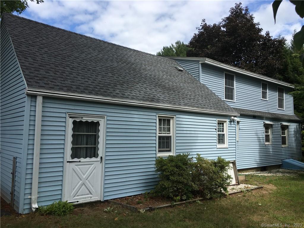 11 Fernwood Road Avon CT 06001