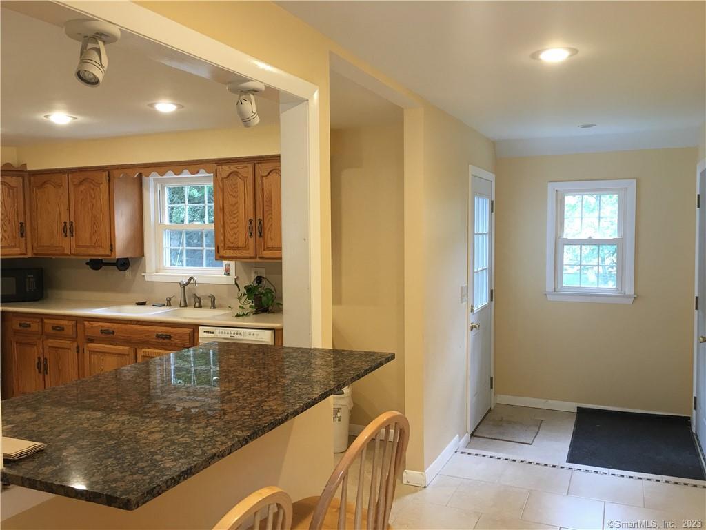 11 Fernwood Road Avon CT 06001