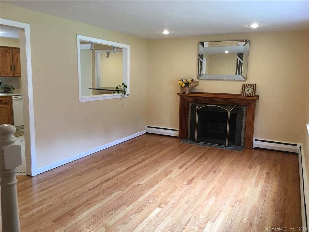 11 Fernwood Road Avon CT 06001
