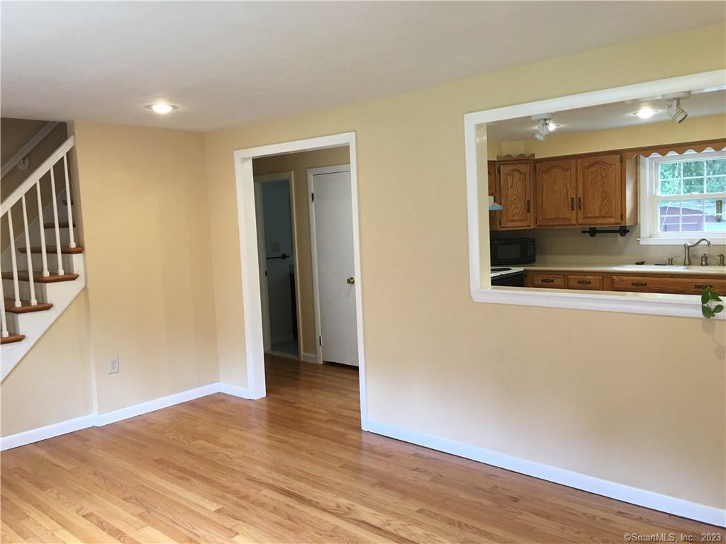 11 Fernwood Road Avon CT 06001