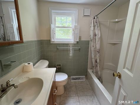 816 Indian Hill Road Orange CT 06477