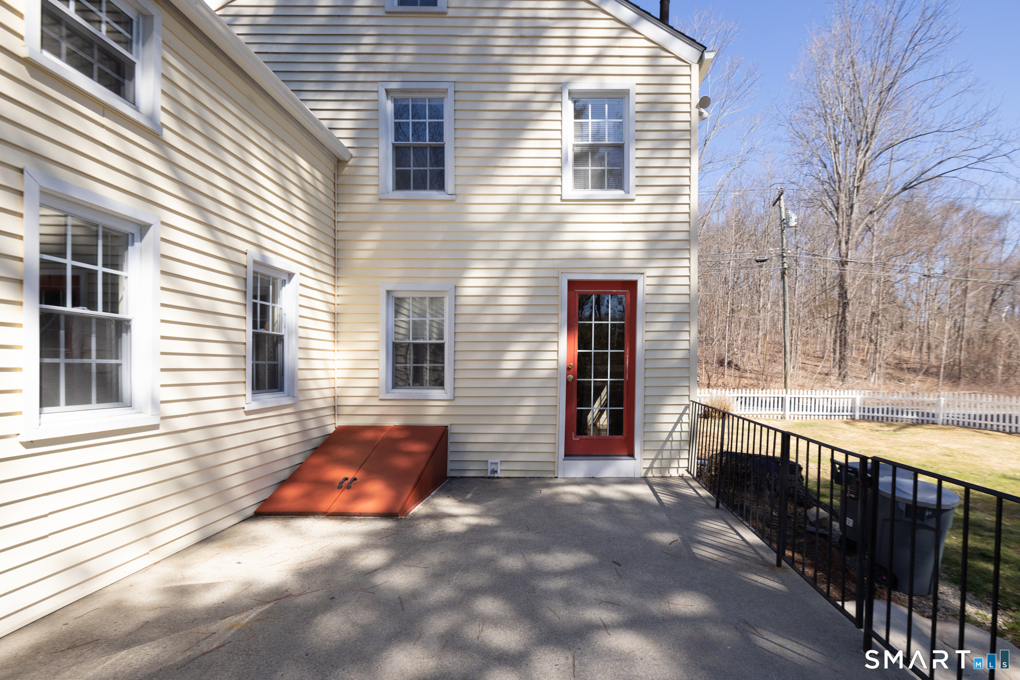 1187 Mount Carmel Avenue North Haven CT 06518