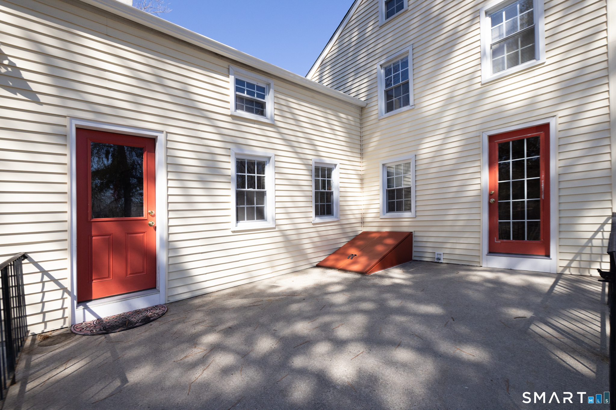 1187 Mount Carmel Avenue North Haven CT 06518