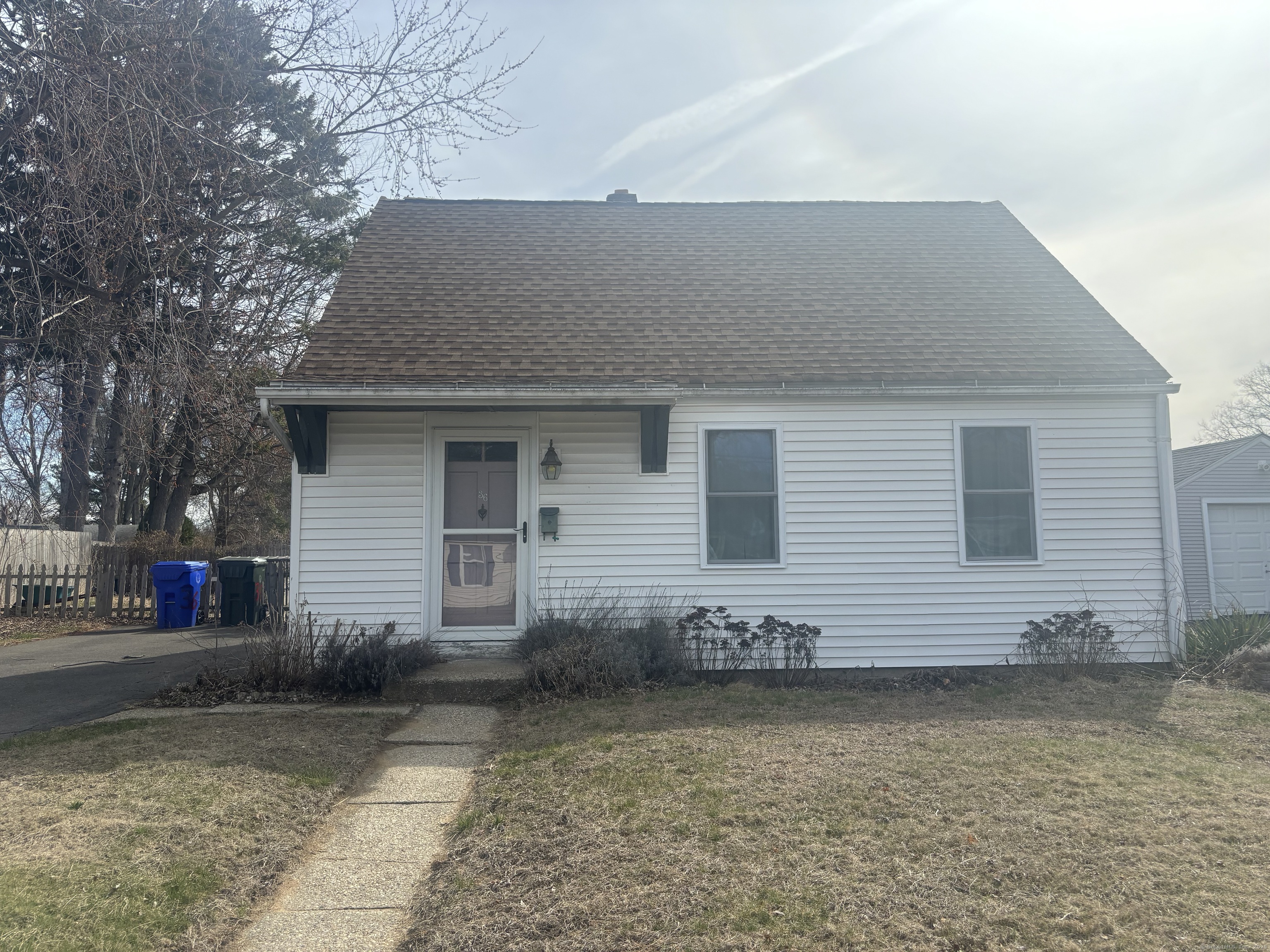 36 Bedford Avenue East Hartford CT 06118