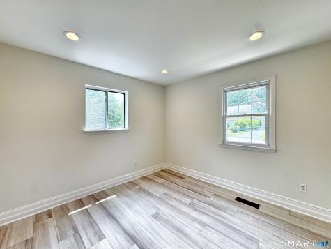 10 Harvann Road Norwalk CT 06850