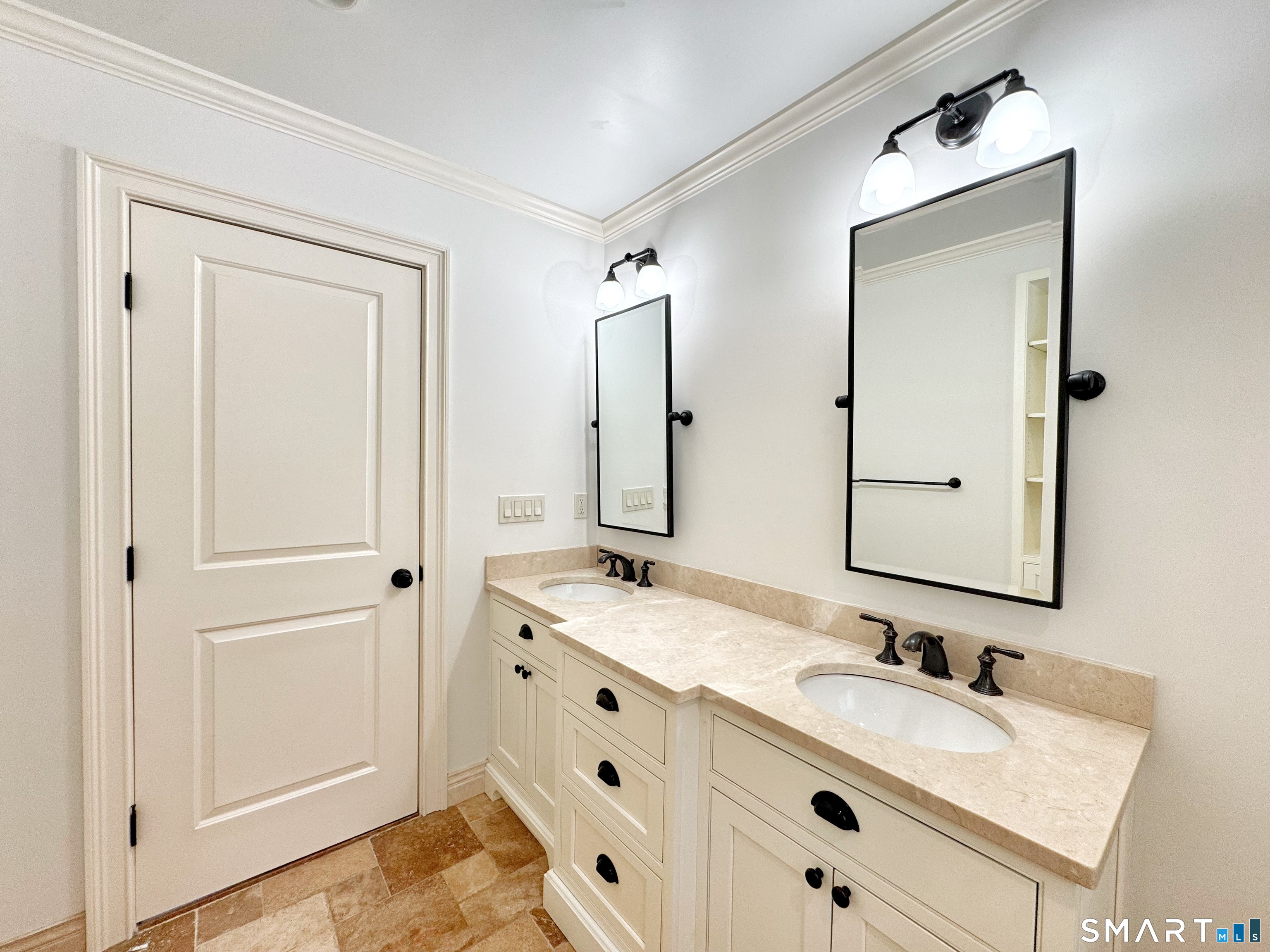 10 Harvann Road Norwalk CT 06850