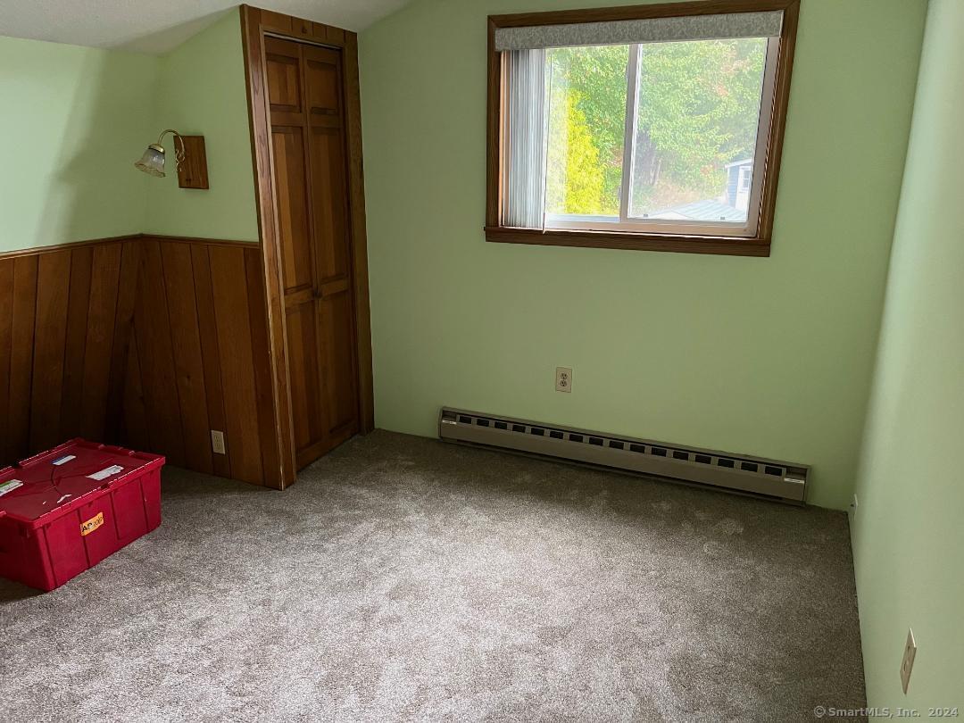 106 West Shore Road Ellington CT 06029