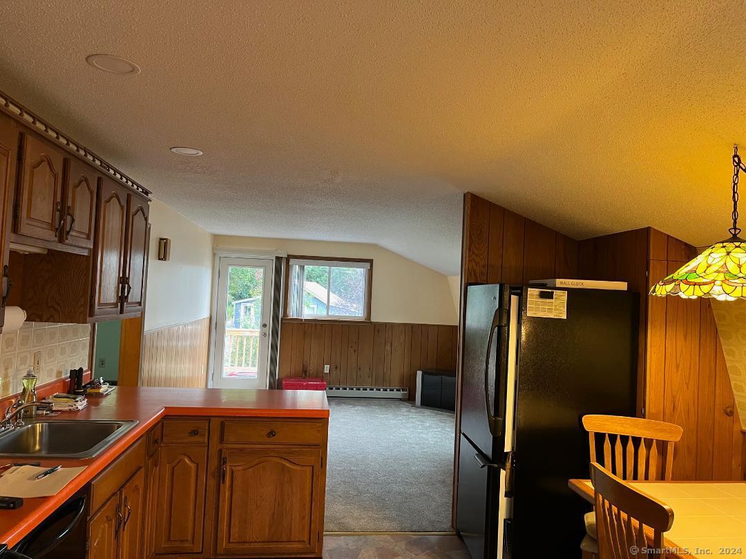 106 West Shore Road Ellington CT 06029