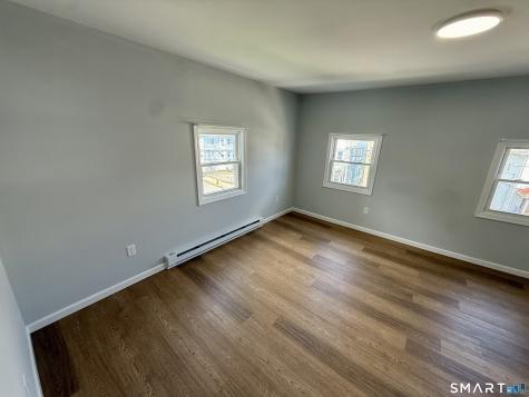 205 Shaw Street New London CT 06320