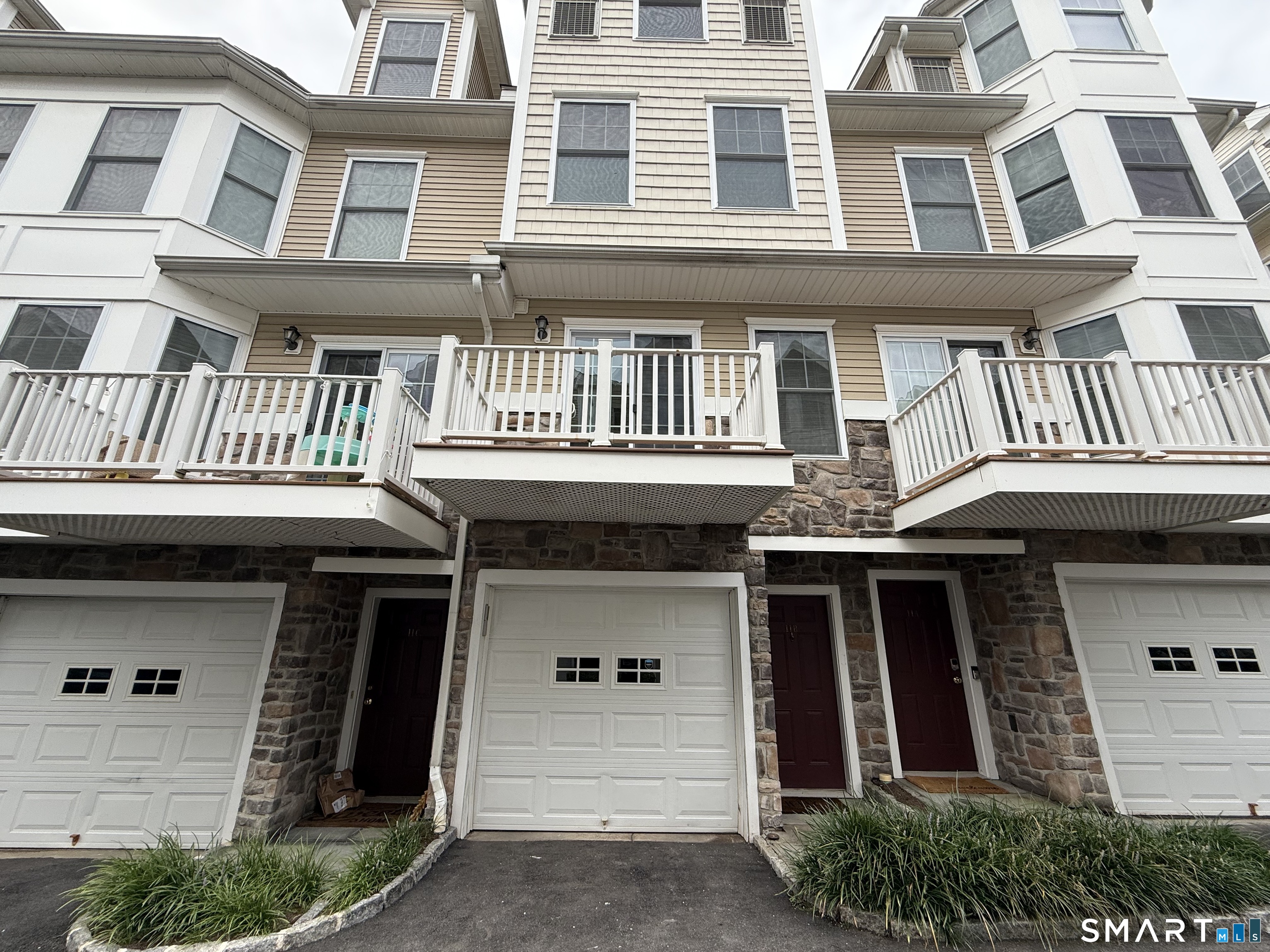 85 Camp Avenue Stamford CT 06907