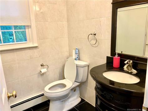 1 Lakewood Drive South Windsor CT 06074