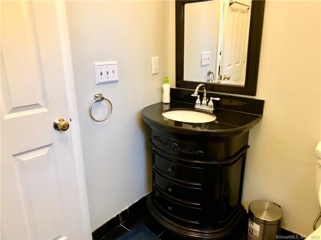 1 Lakewood Drive South Windsor CT 06074
