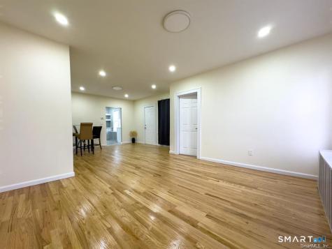 23 Lake Street Waterbury CT 06708