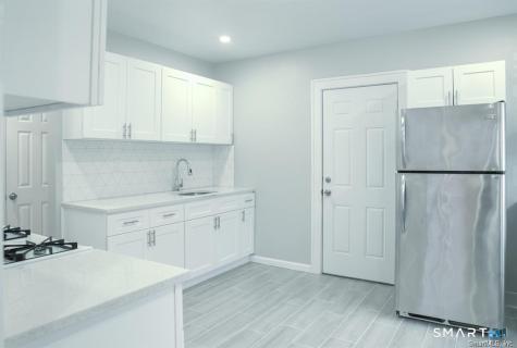 23 Lake Street Waterbury CT 06708
