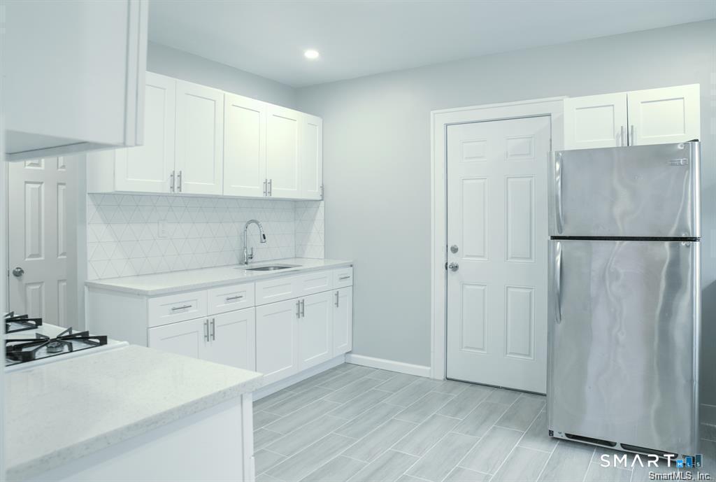 23 Lake Street Waterbury CT 06708