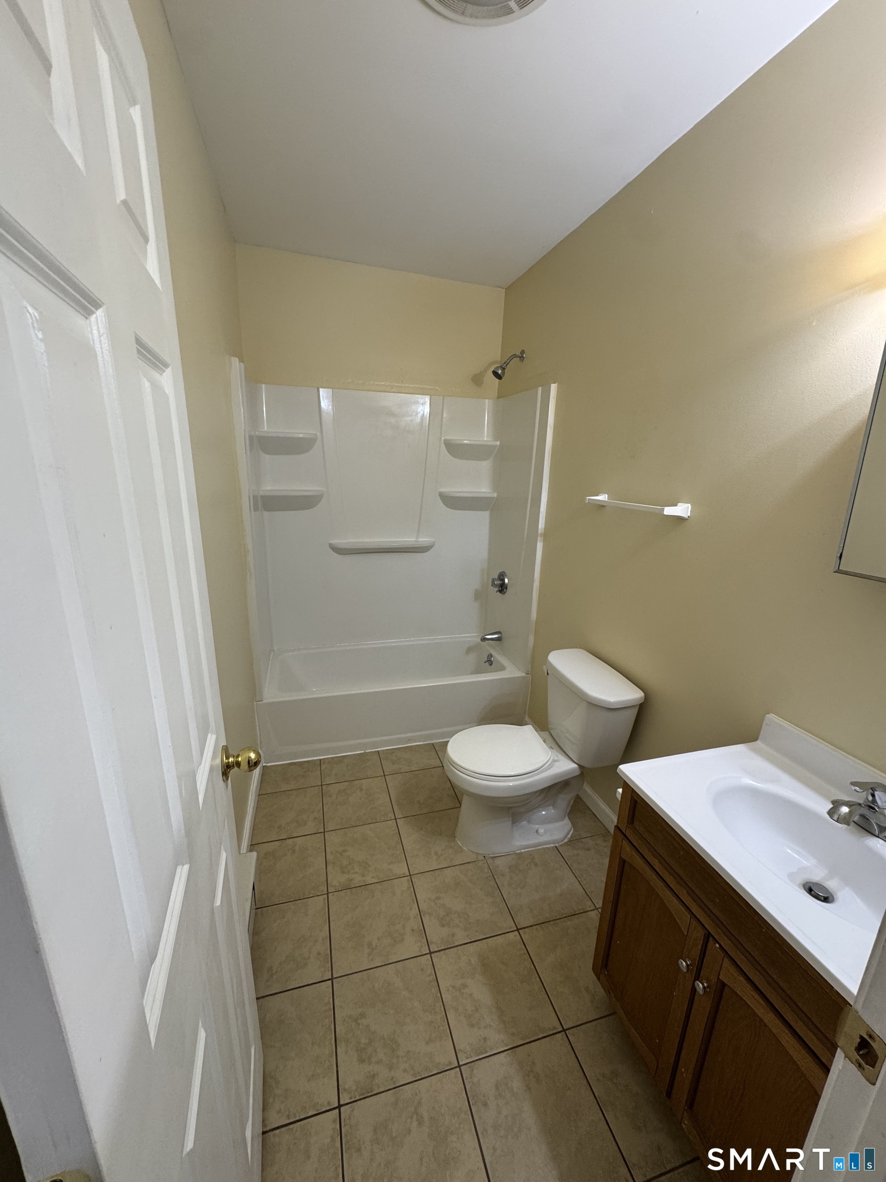 422 Main Street East Haven CT 06512