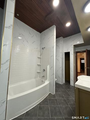 48 Hunters Avenue Norwich CT 06380