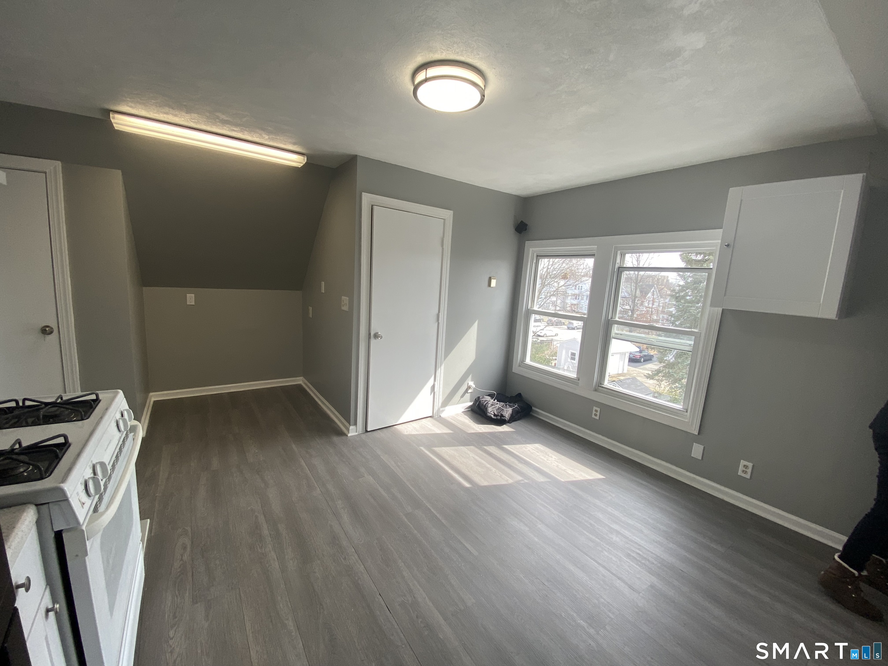 358 Blohm Street West Haven CT 06516