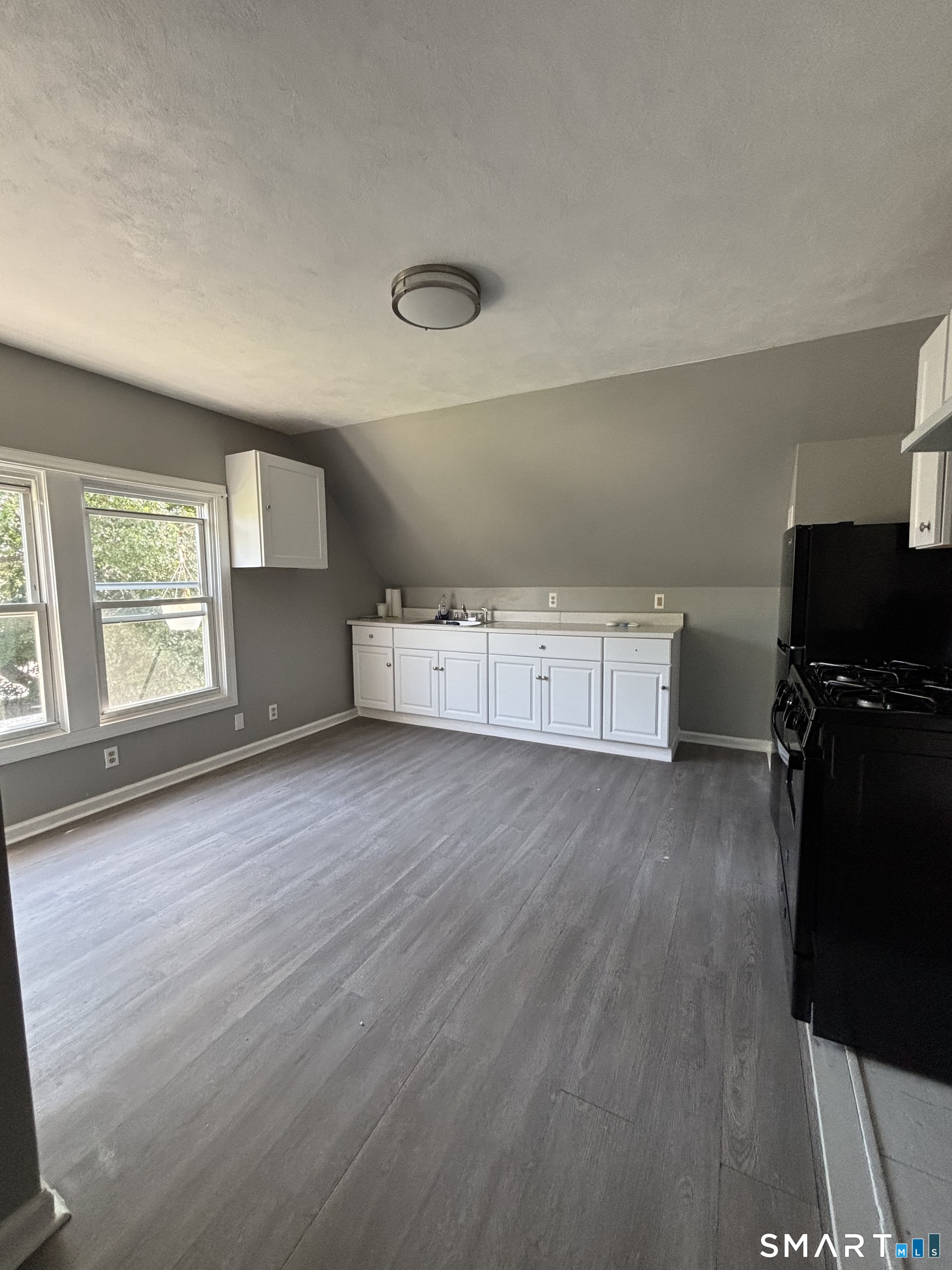 358 Blohm Street West Haven CT 06516