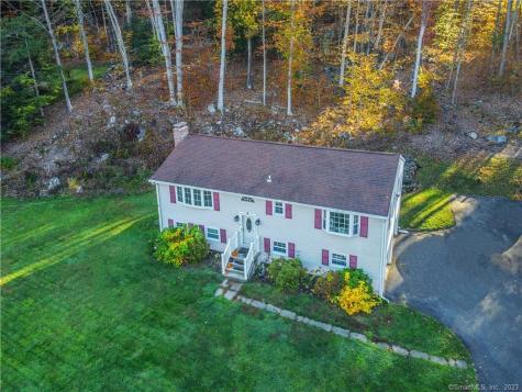 8 Chuck Wagon Lane Danbury CT 06810