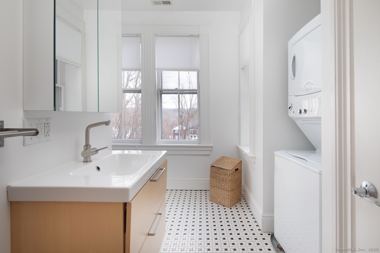 31 Sharon Road Salisbury CT 06039