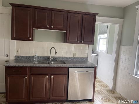 73 Anderson Avenue West Haven CT 06516