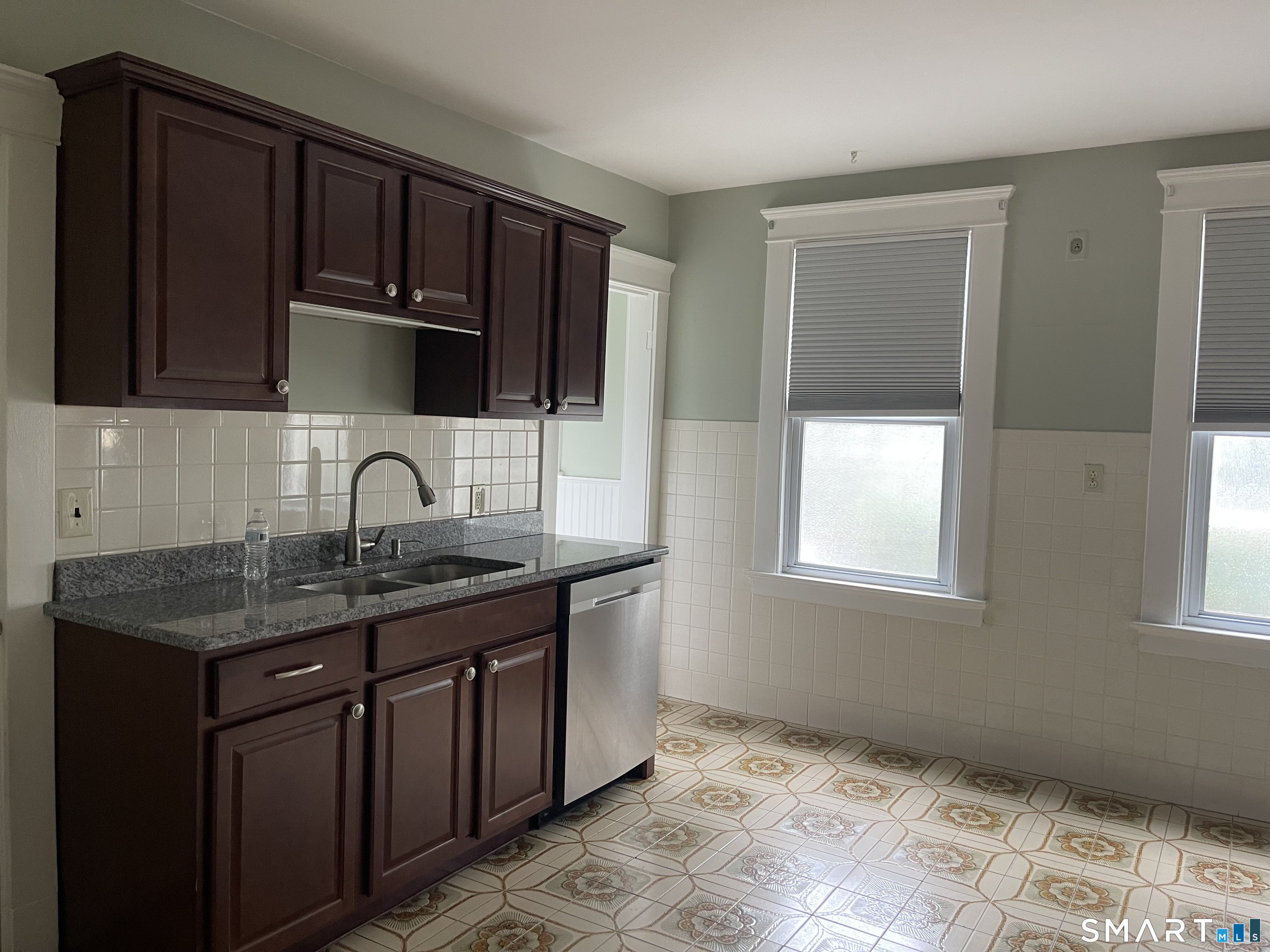 73 Anderson Avenue West Haven CT 06516
