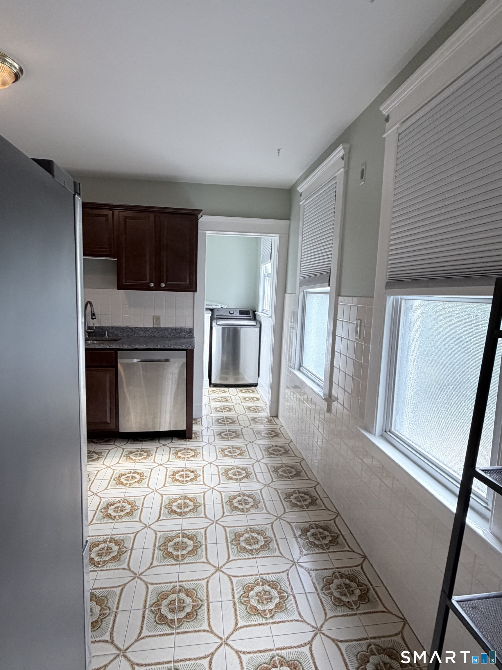 73 Anderson Avenue West Haven CT 06516