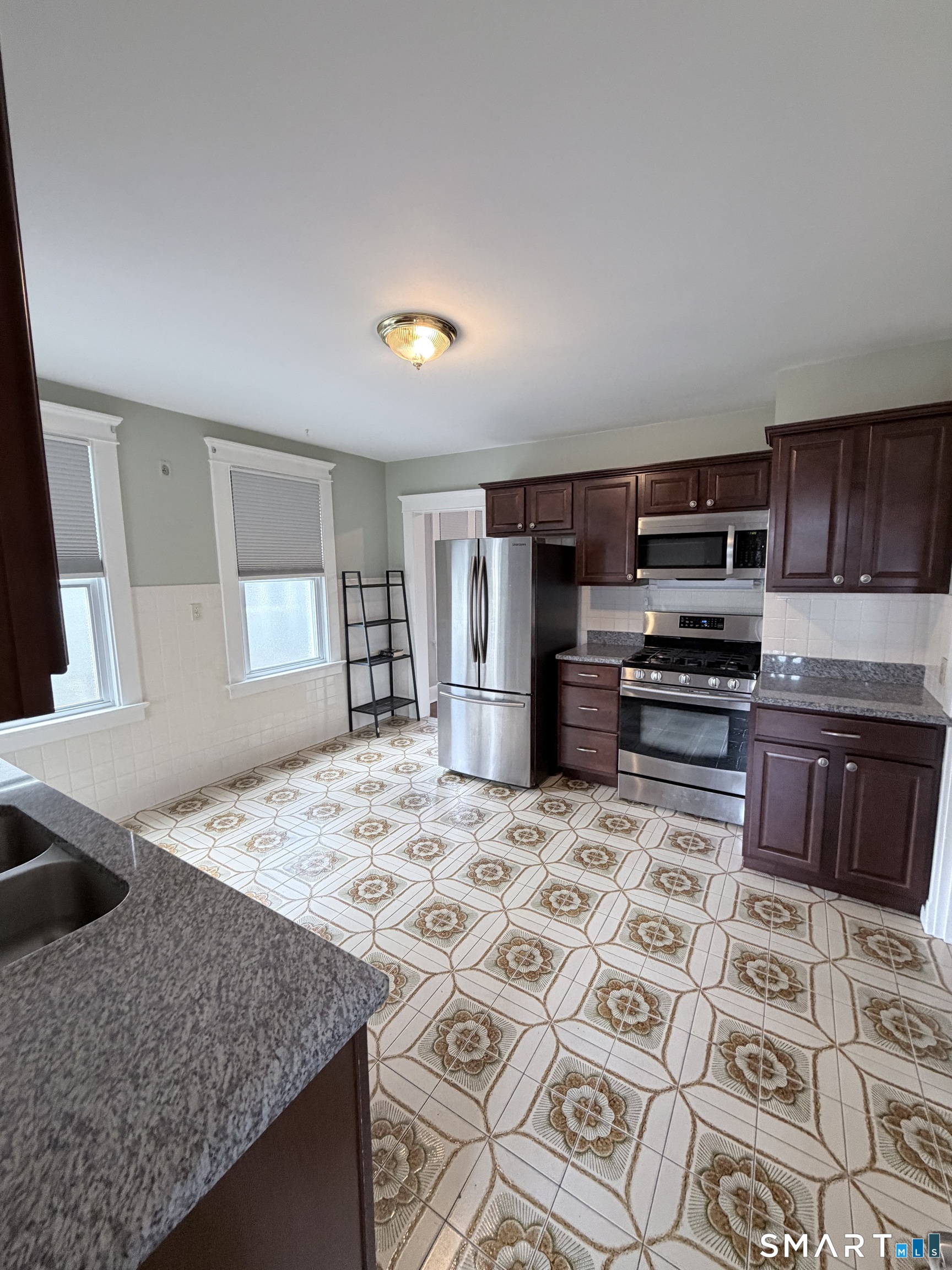 73 Anderson Avenue West Haven CT 06516