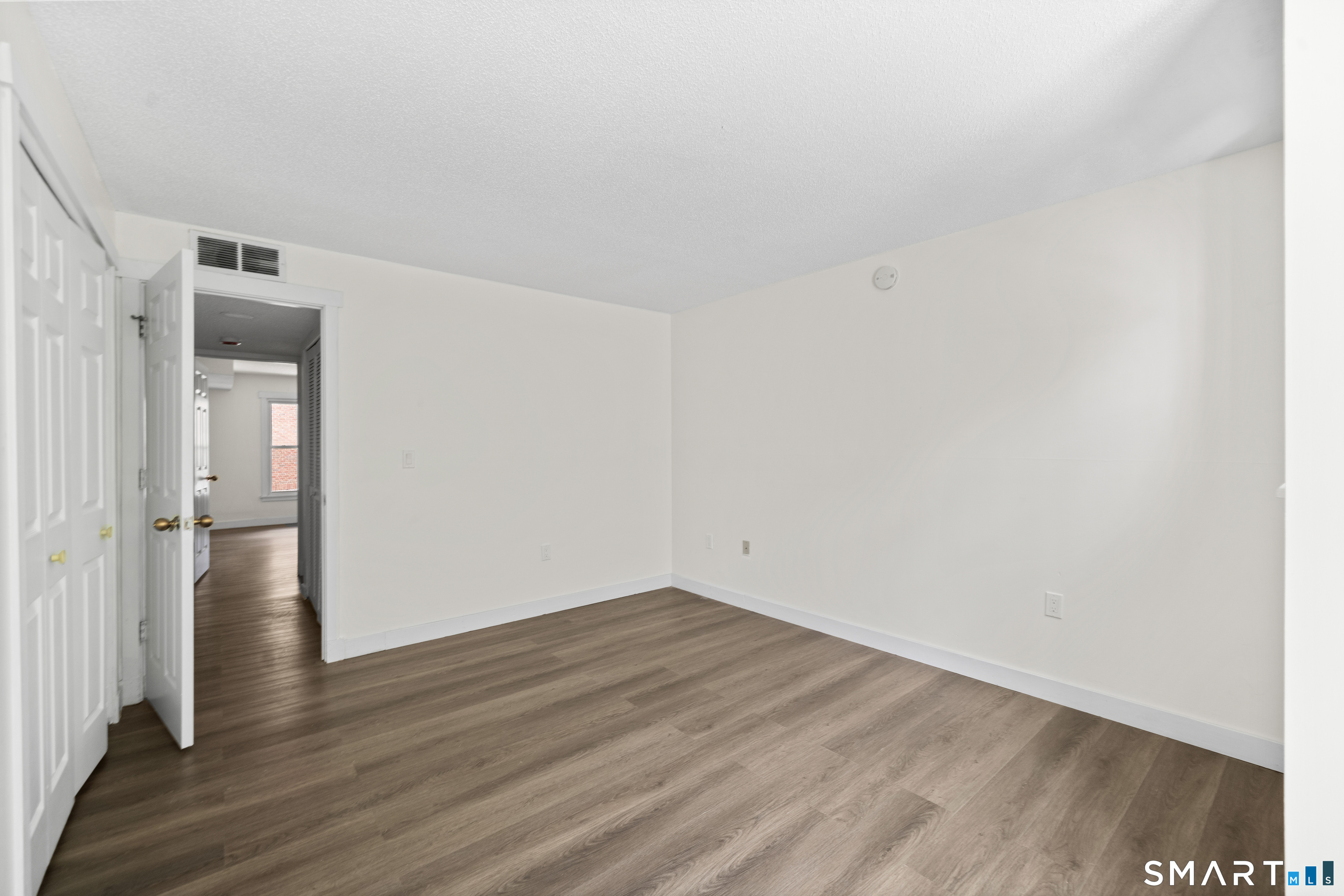 136 Maple Avenue Hartford CT 06114