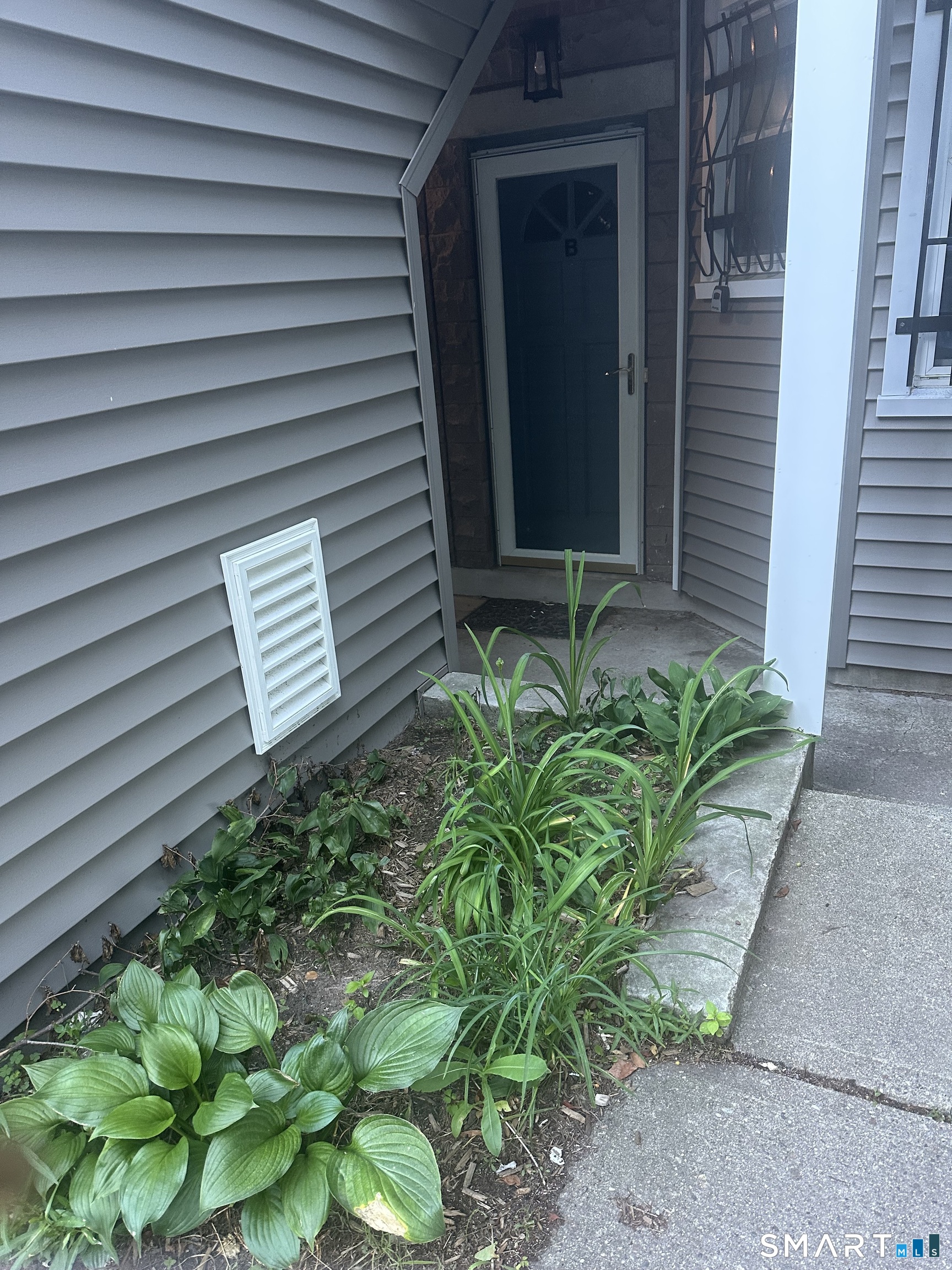 136 Maple Avenue Hartford CT 06114