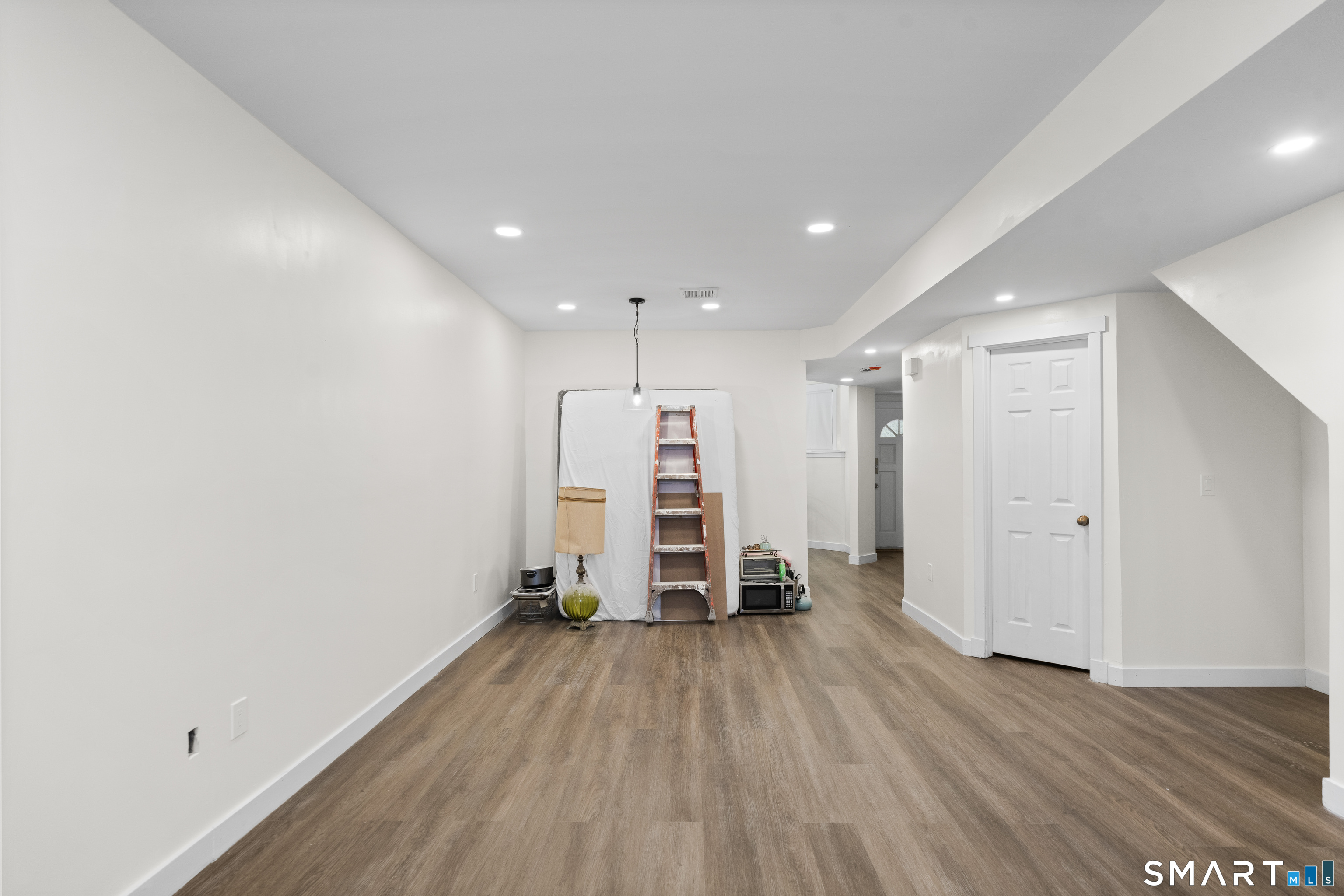 136 Maple Avenue Hartford CT 06114