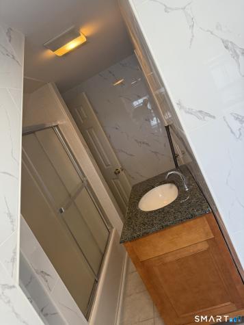 142 Montauk Avenue New London CT 06320