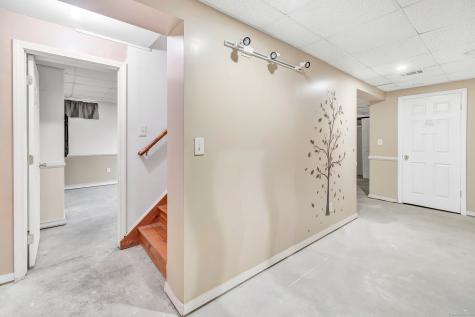 9 Milford Hunt Lane Milford CT 06461