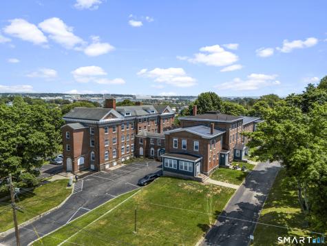 156 Garfield Avenue New London CT 06320