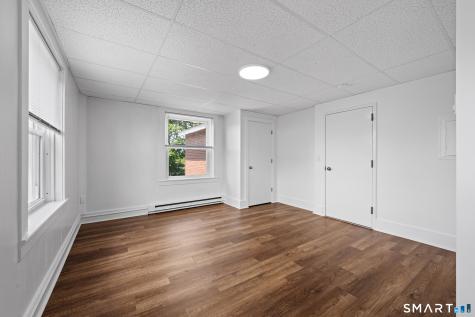 156 Garfield Avenue New London CT 06320