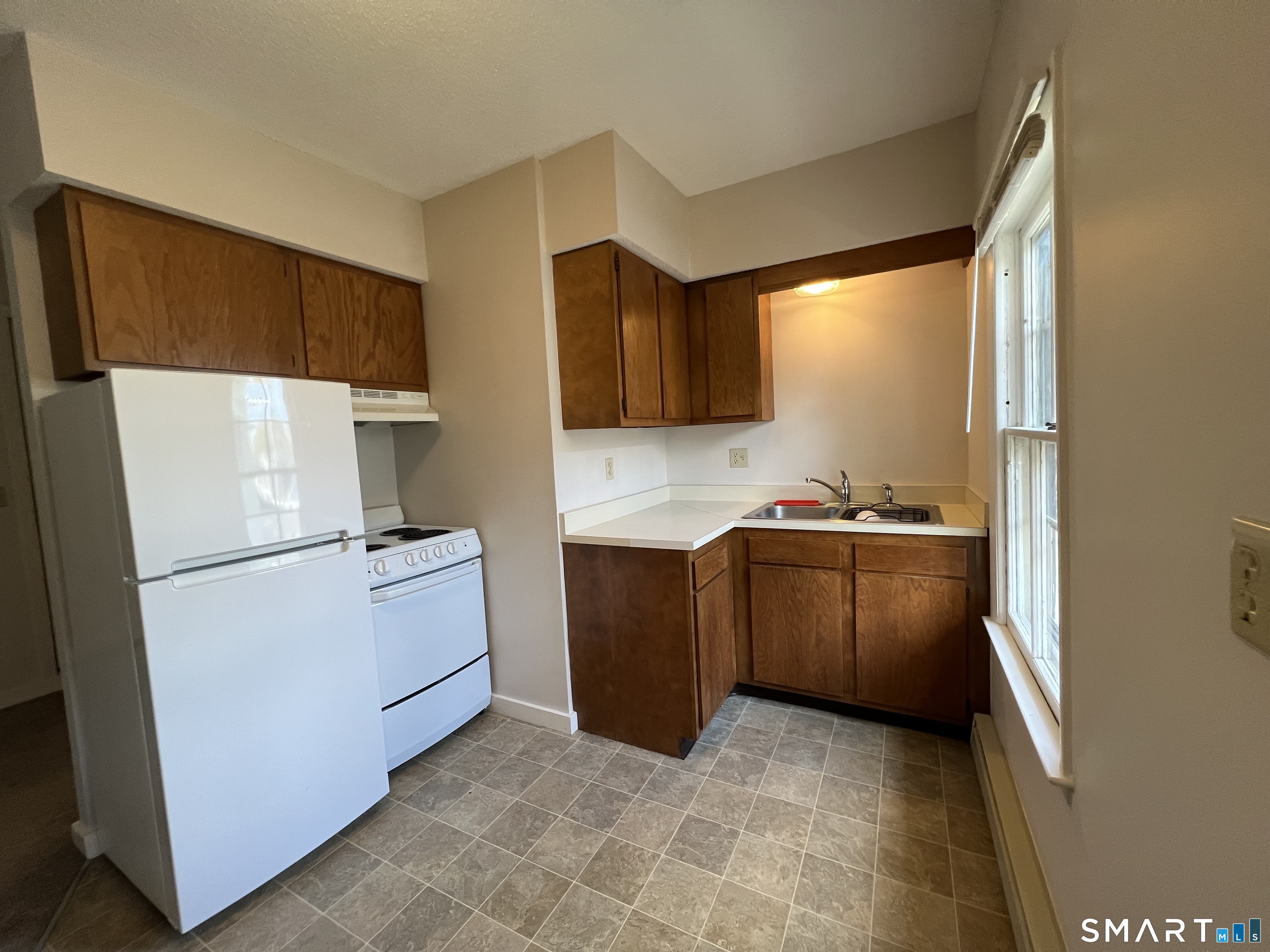 261 Broad Street Meriden CT 06450