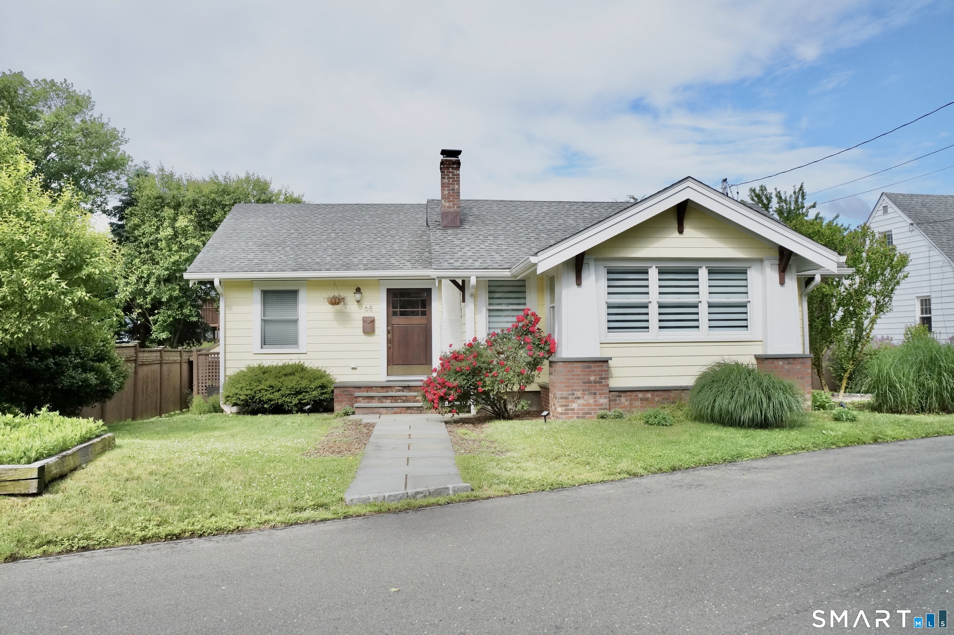 68 Granville Street Fairfield CT 06824