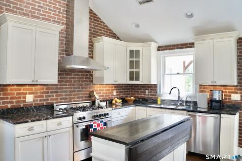 68 Granville Street Fairfield CT 06824