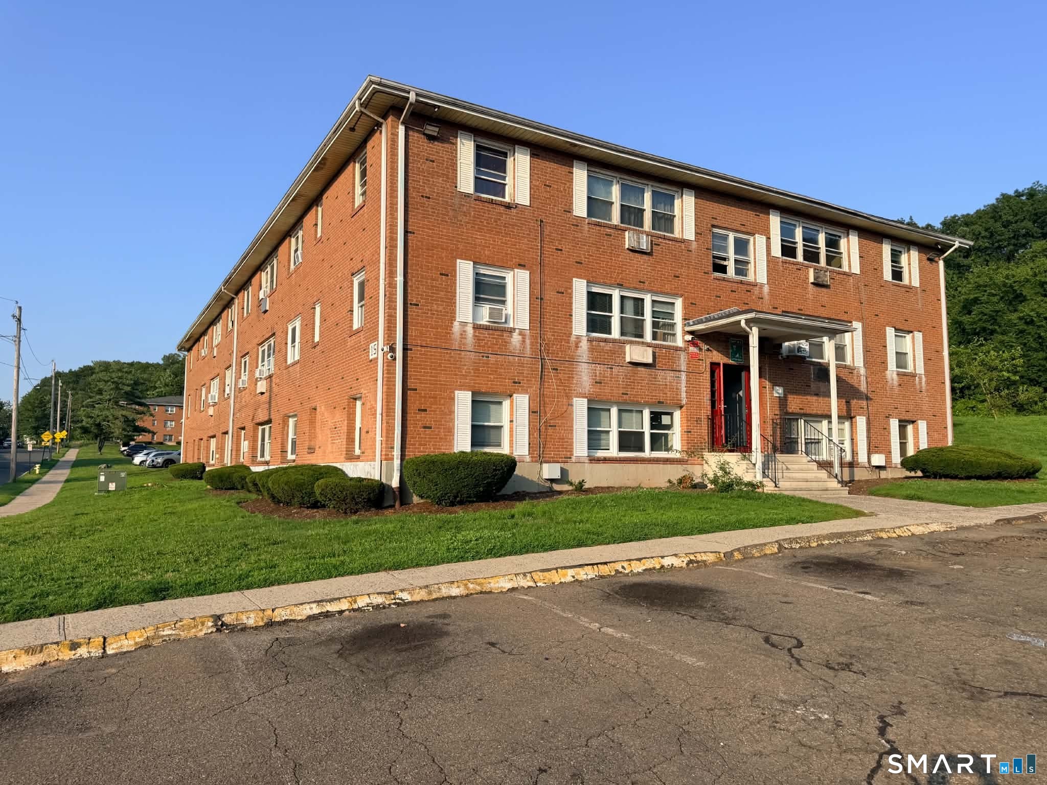 15 Donna Drive New Haven CT 06513