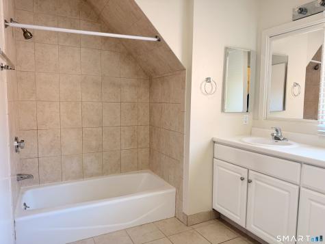 118 Montoya Drive Branford CT 06405