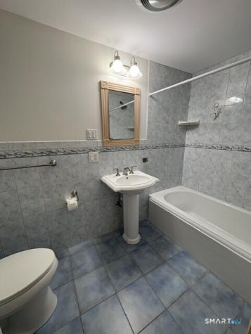 16 Botelle Manor Cromwell CT 06416
